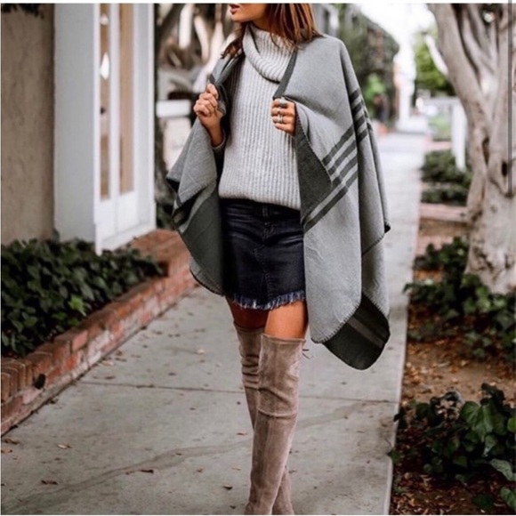 BB Dakota Striped Reversible Poncho Kimono Wrap Cardigan in Black/Dark Gray NWT - Picture 10 of 16